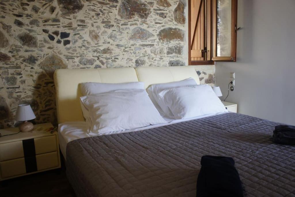 Alegria Stone House Villa Amigdhalokefali Bagian luar foto